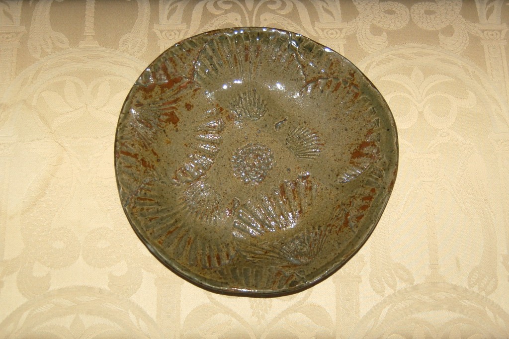 Stoneware Green Shell Dish 